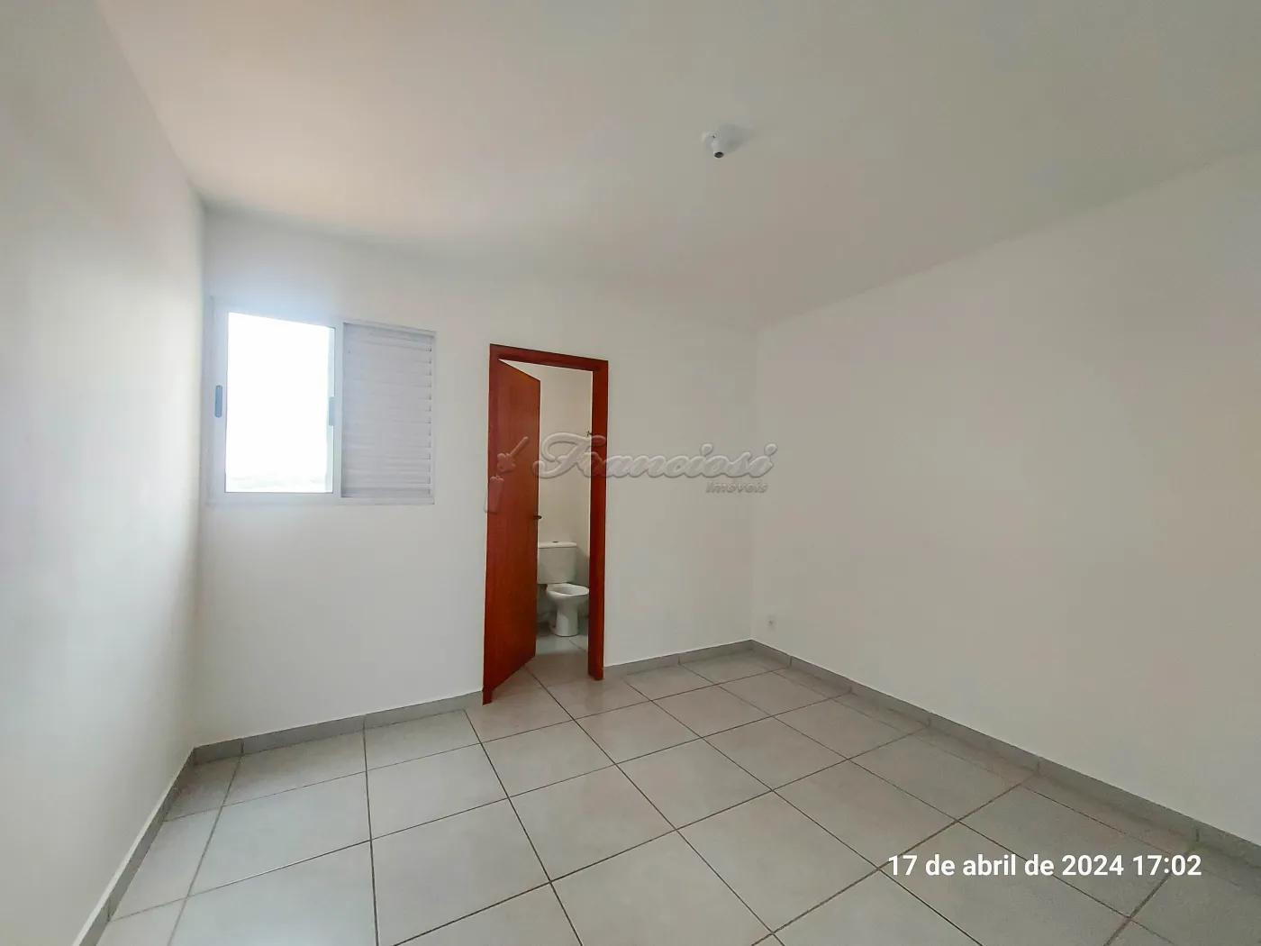 Alugar Apartamento / Condom&iacute;nio em Itapetininga R$ 1.200,00 - Foto 5