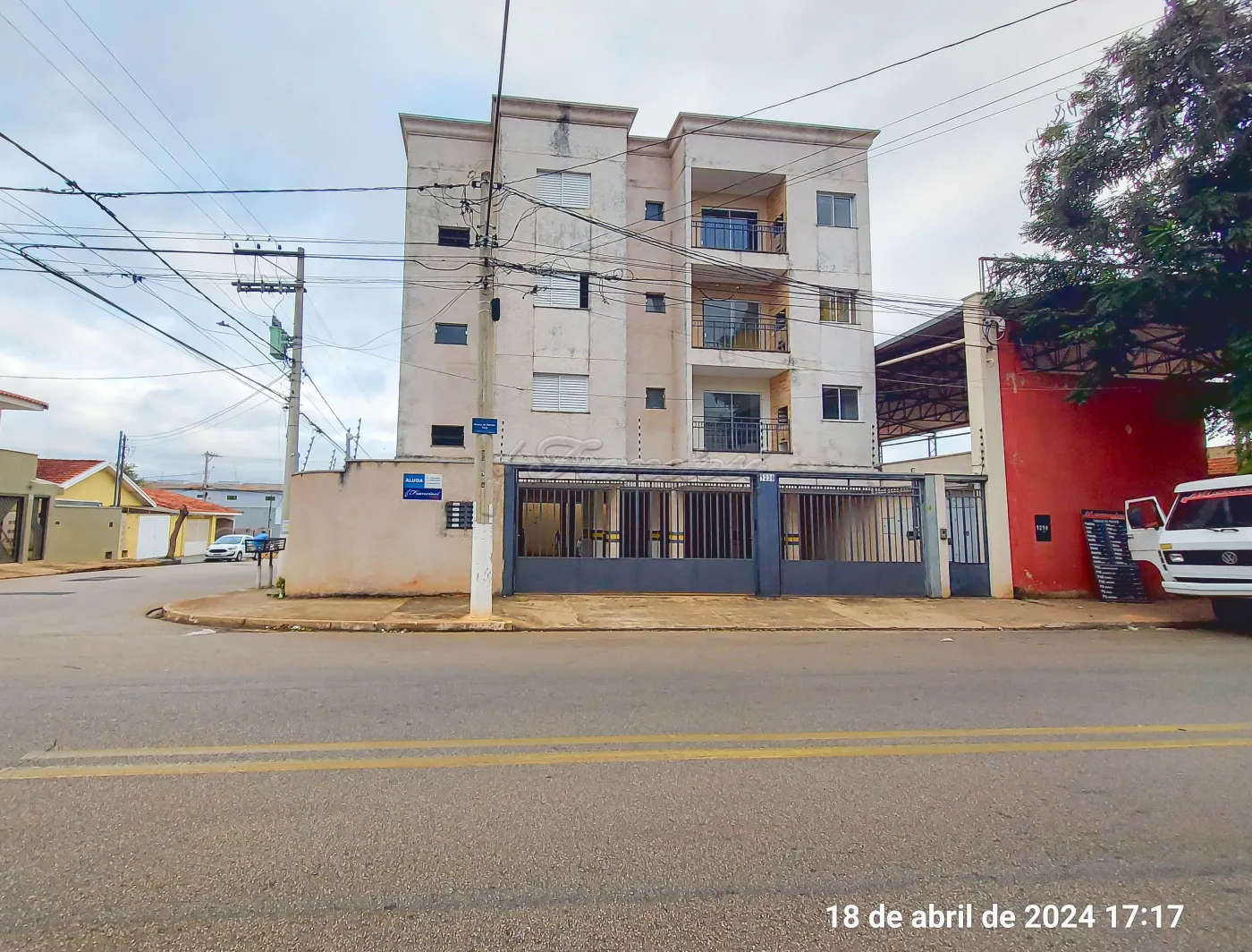Alugar Apartamento / Condom&iacute;nio em Itapetininga R$ 1.200,00 - Foto 1