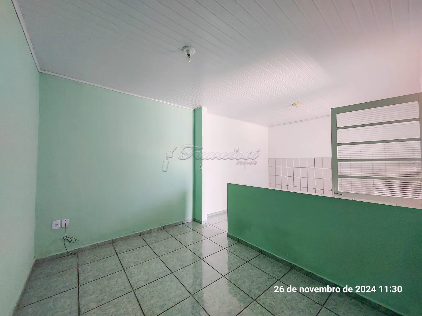 Alugar Casa / Padr&atilde;o em Itapetininga R$ 800,00 - Foto 6