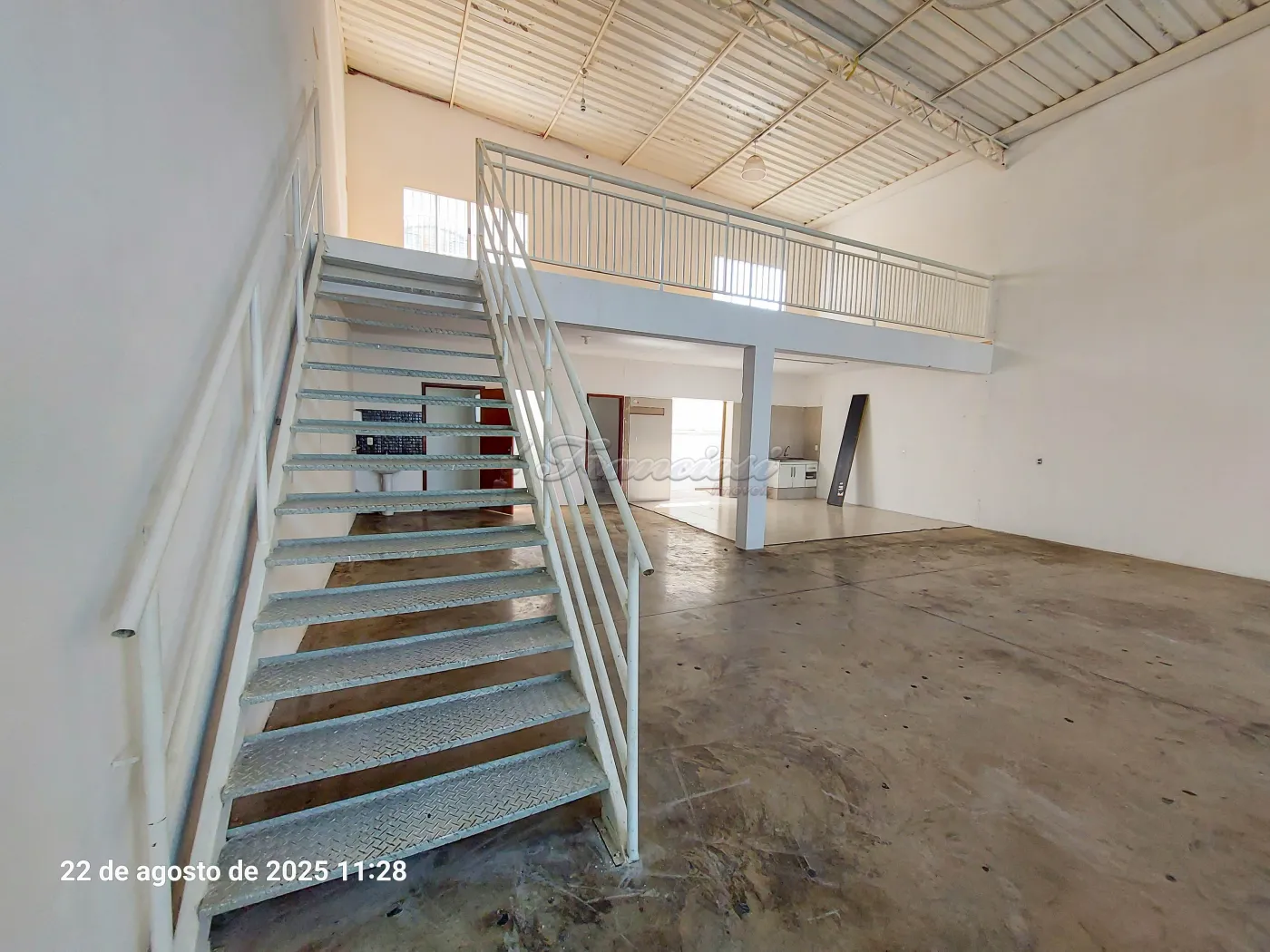 Alugar Comercial / Sal&atilde;o em Itapetininga R$ 4.200,00 - Foto 8