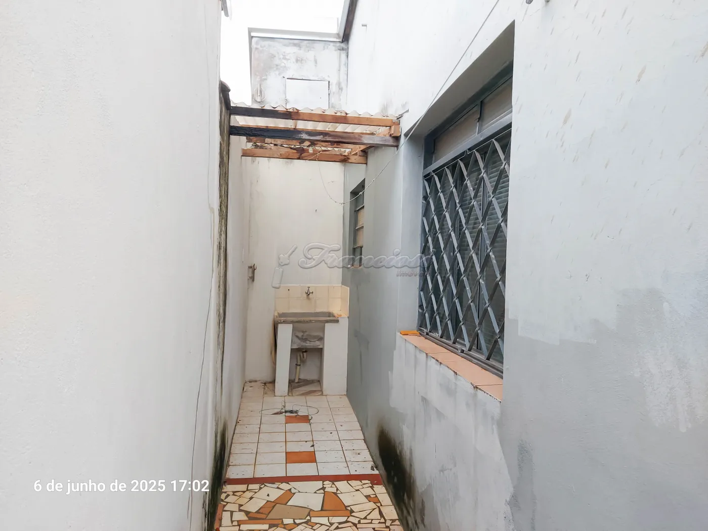 Alugar Casa / Padr&atilde;o em Itapetininga R$ 1.300,00 - Foto 14