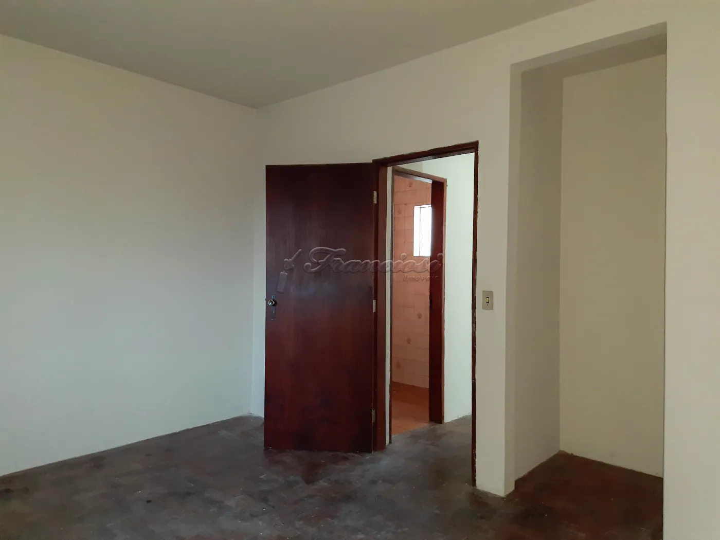 Alugar Casa / Padr&atilde;o em Itapetininga R$ 1.300,00 - Foto 12