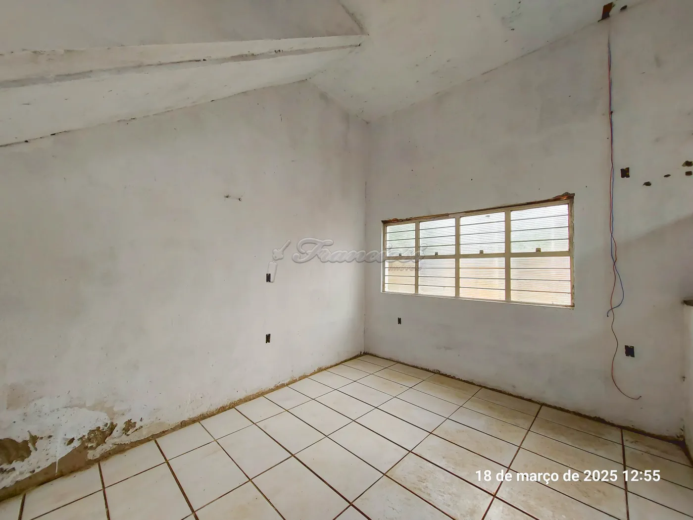 Alugar Casa / Padr&atilde;o em Itapetininga R$ 800,00 - Foto 4