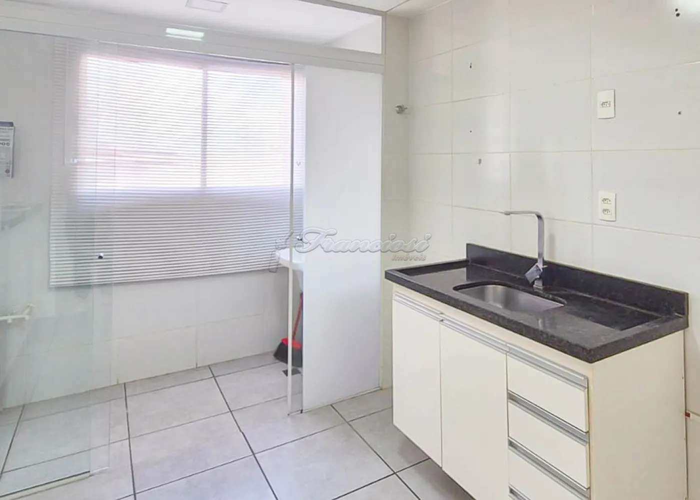 Alugar Apartamento / Condom&iacute;nio em Itapetininga R$ 1.200,00 - Foto 3