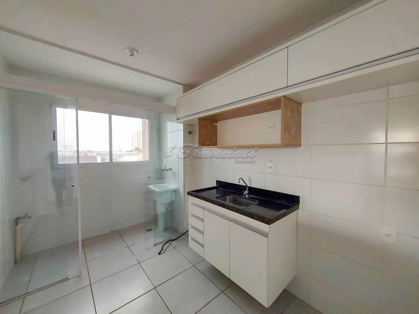 Alugar Apartamento / Condom&iacute;nio em Itapetininga R$ 1.200,00 - Foto 2