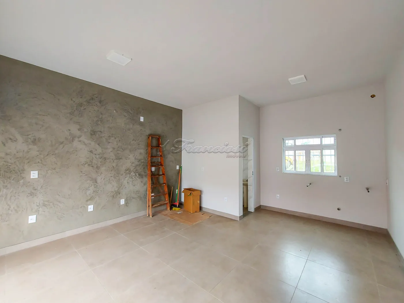 Alugar Comercial / Sal&atilde;o em Itapetininga R$ 1.000,00 - Foto 2