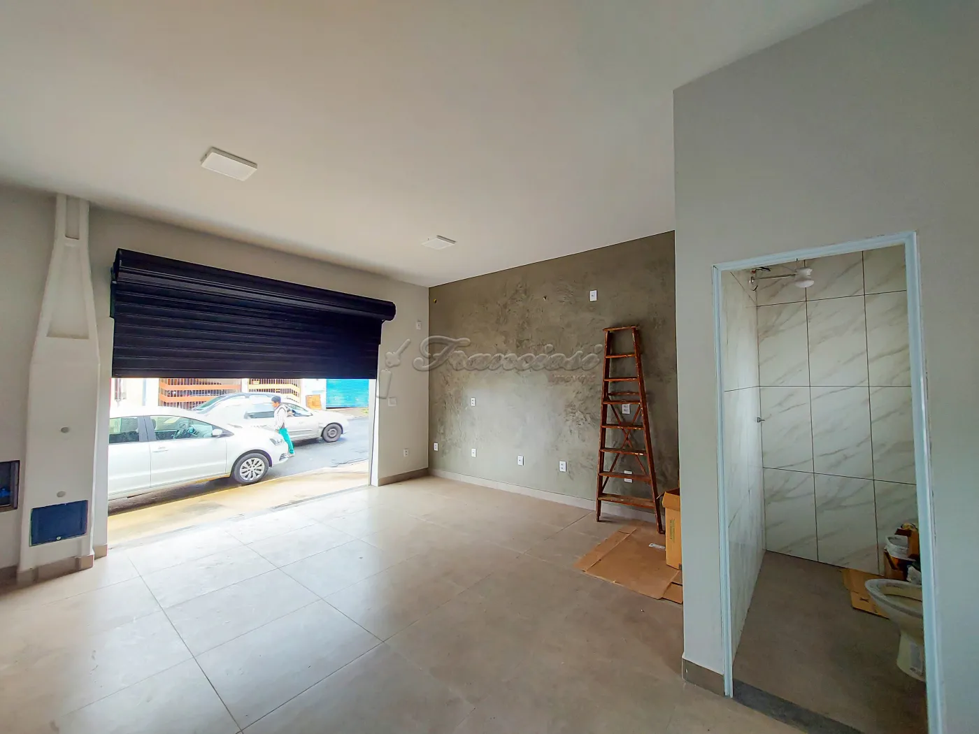 Alugar Comercial / Sal&atilde;o em Itapetininga R$ 1.000,00 - Foto 3