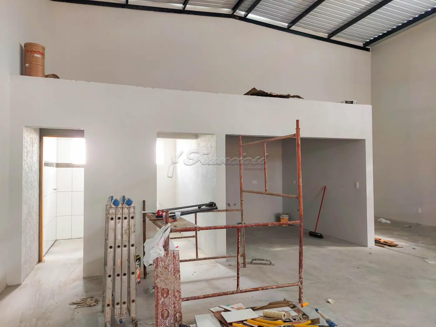 Alugar Comercial / Barrac&atilde;o em Itapetininga R$ 5.500,00 - Foto 4