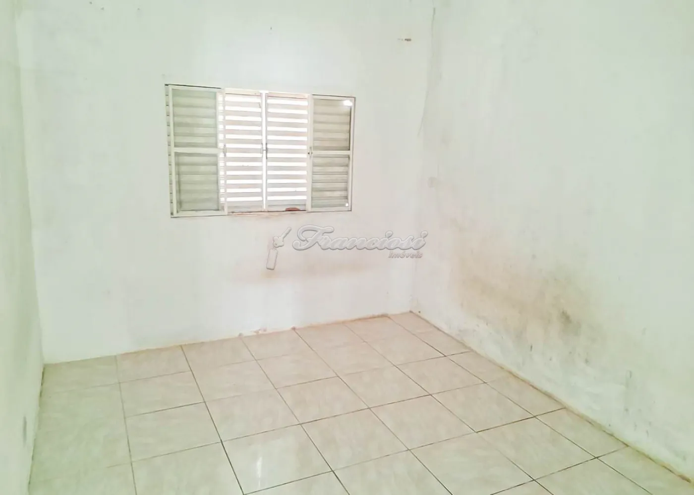 Comprar Casa / Padr&atilde;o em Itapetininga R$ 400.000,00 - Foto 3