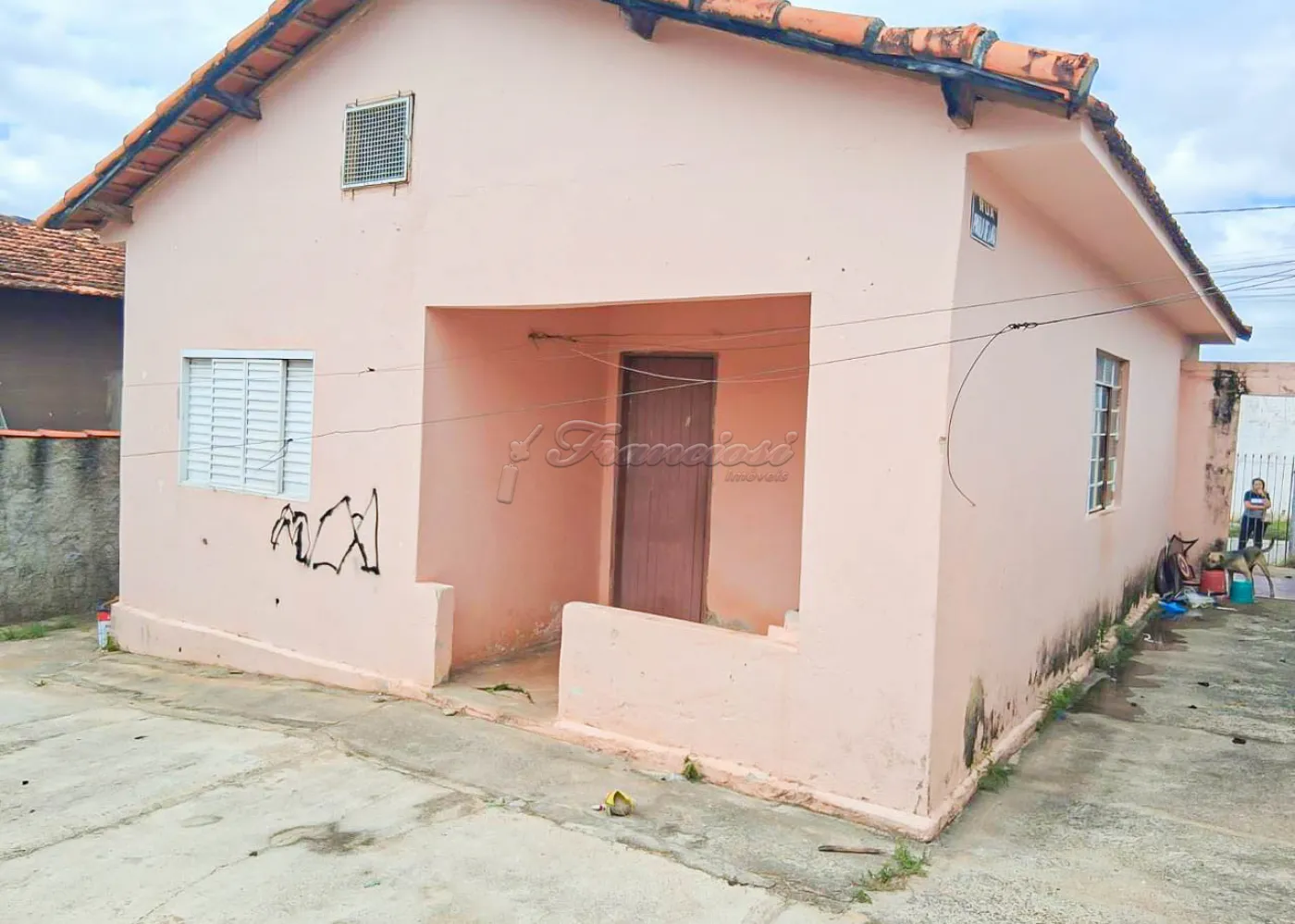 Comprar Casa / Padr&atilde;o em Itapetininga R$ 400.000,00 - Foto 7