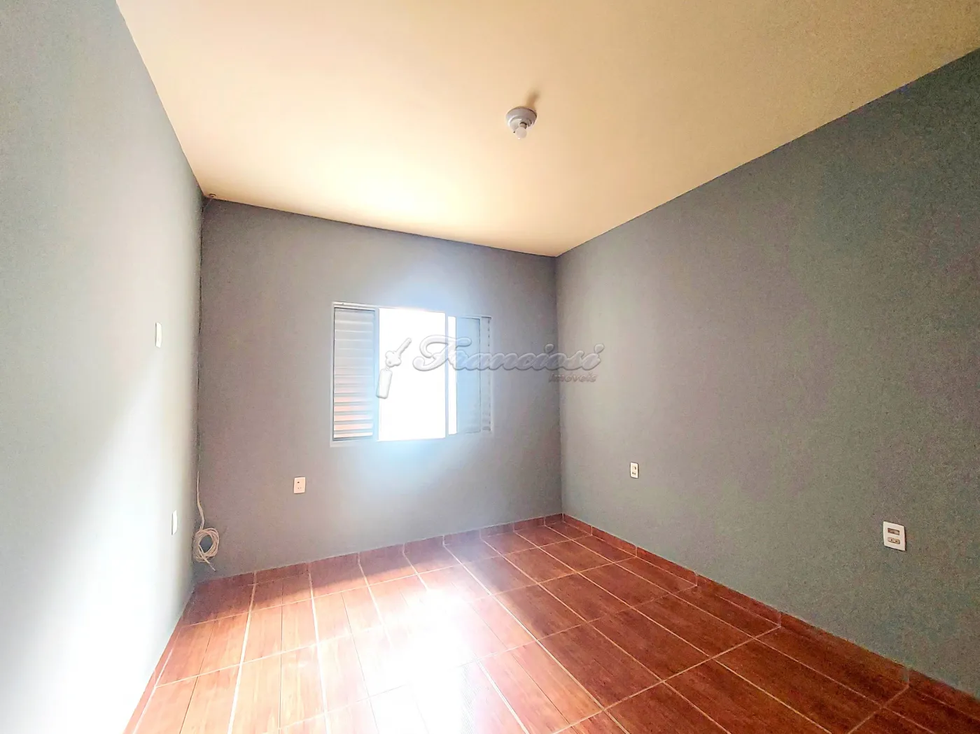 Alugar Casa / Padr&atilde;o em Itapetininga R$ 1.700,00 - Foto 3