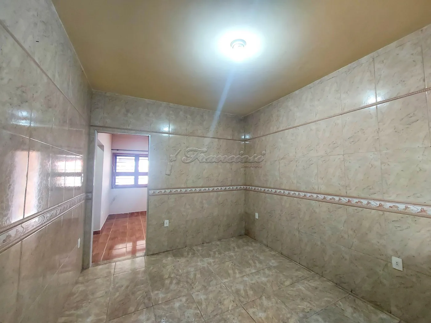 Alugar Casa / Padr&atilde;o em Itapetininga R$ 1.700,00 - Foto 5