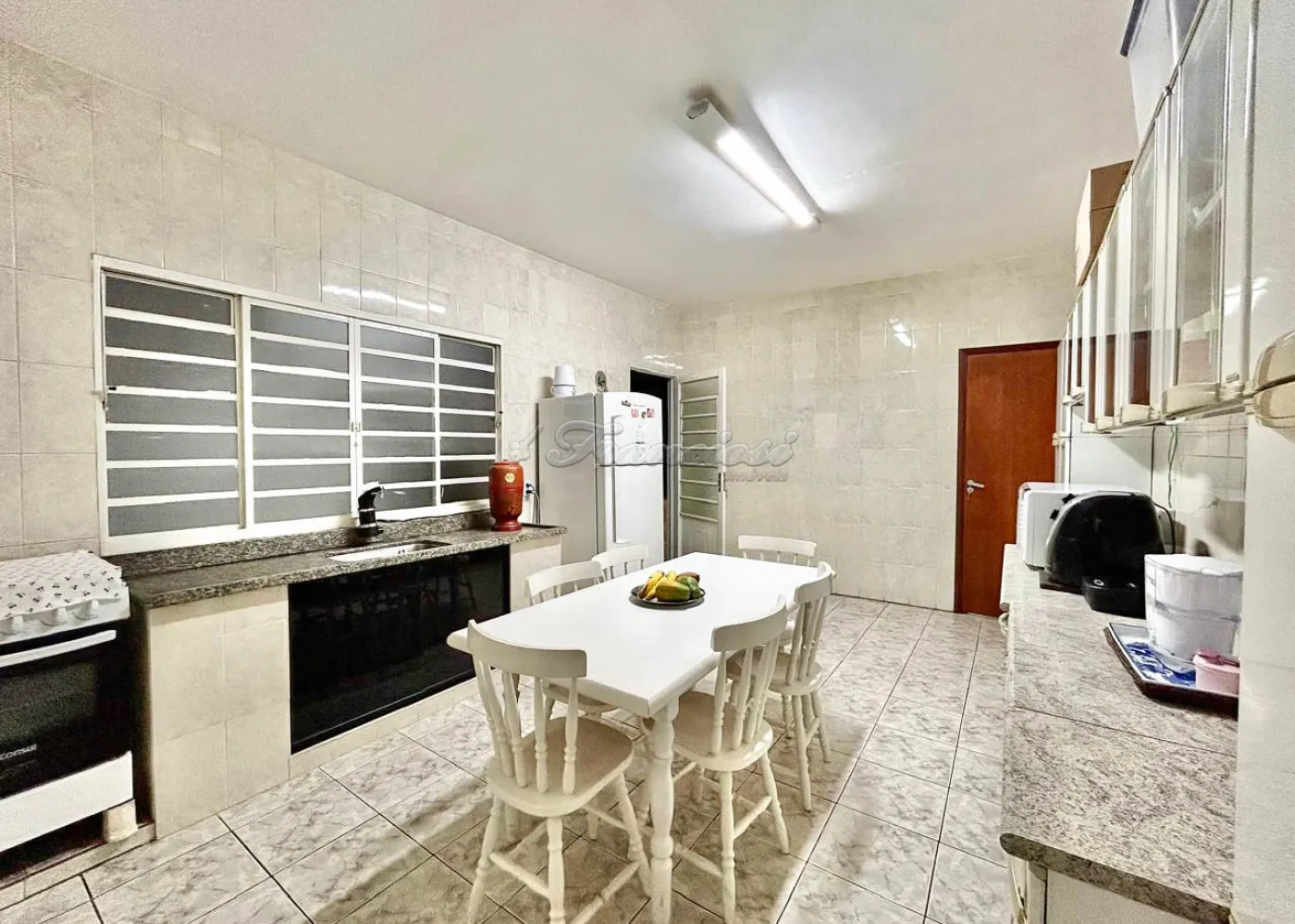 Comprar Casa / Padr&atilde;o em Itapetininga R$ 425.000,00 - Foto 4