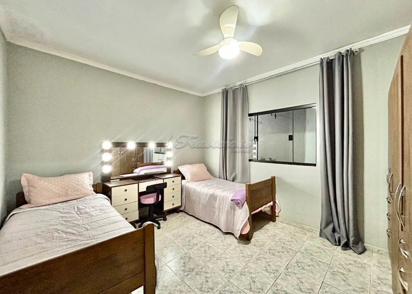 Comprar Casa / Padr&atilde;o em Itapetininga R$ 425.000,00 - Foto 9