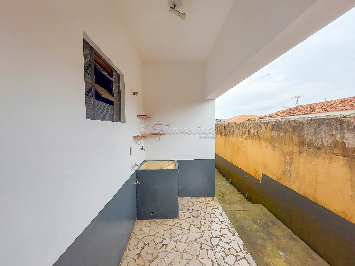 Alugar Casa / Padr&atilde;o em Itapetininga R$ 1.400,00 - Foto 6
