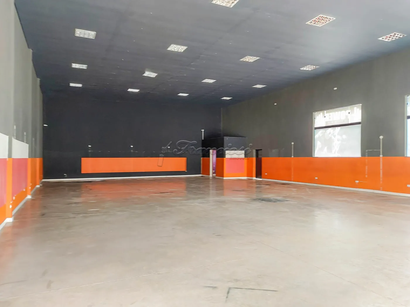 Alugar Comercial / Barrac&atilde;o em Itapetininga R$ 7.000,00 - Foto 1