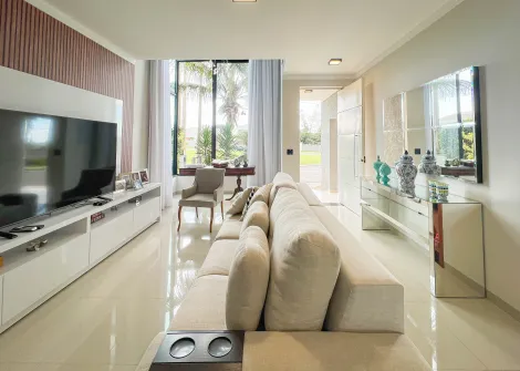 Itapetininga Jardim Colombo Casa Venda R$2.500.000,00 Condominio R$560,00 3 Dormitorios 2 Vagas Area do terreno 360.00m2 Area construida 261.00m2
