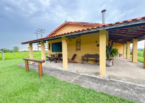 Itapetininga Bairro Fazendinha Rural Venda R$750.000,00 2 Dormitorios  Area do terreno 48400.00m2 