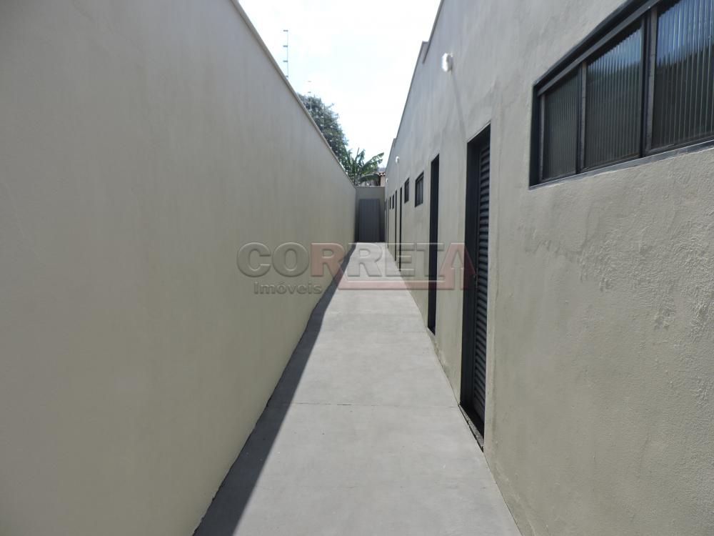Alugar Casa / Kitnet em Ara&ccedil;atuba R$ 850,00 - Foto 3