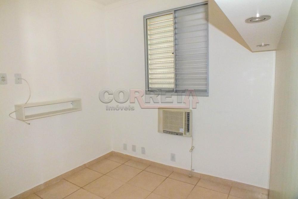 Alugar Apartamento / Padr&atilde;o em Ara&ccedil;atuba R$ 850,00 - Foto 9