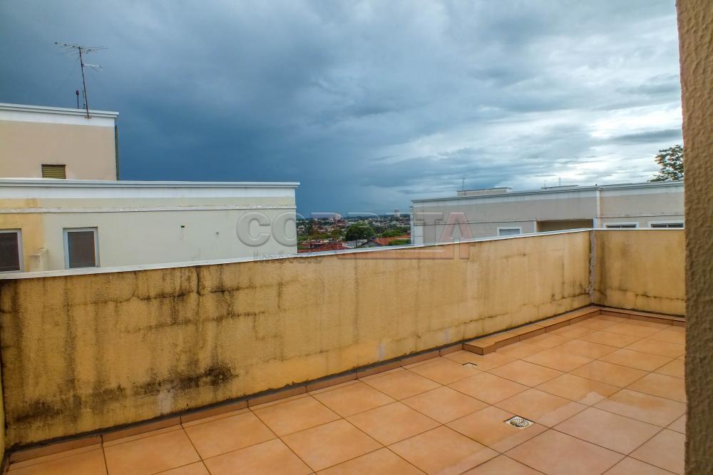 Alugar Apartamento / Padr&atilde;o em Ara&ccedil;atuba R$ 850,00 - Foto 16