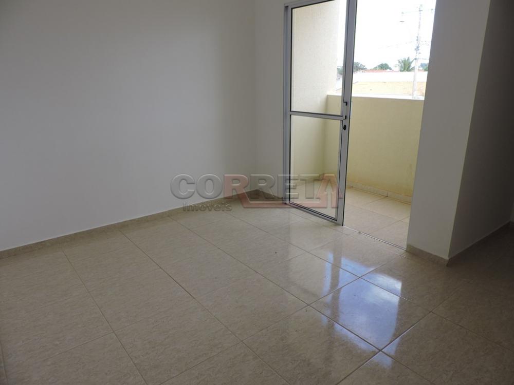 Comprar Apartamento / Padr&atilde;o em Ara&ccedil;atuba R$ 200.000,00 - Foto 1