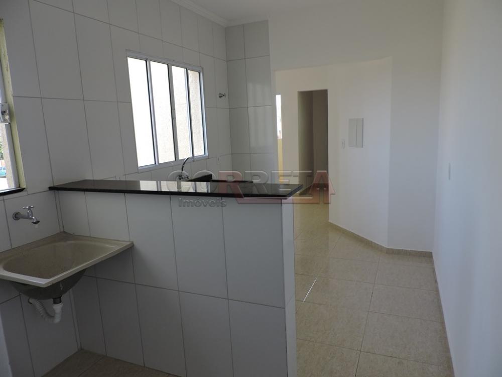 Comprar Apartamento / Padr&atilde;o em Ara&ccedil;atuba R$ 200.000,00 - Foto 4