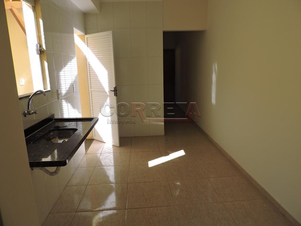 Comprar Apartamento / Padr&atilde;o em Ara&ccedil;atuba R$ 200.000,00 - Foto 2