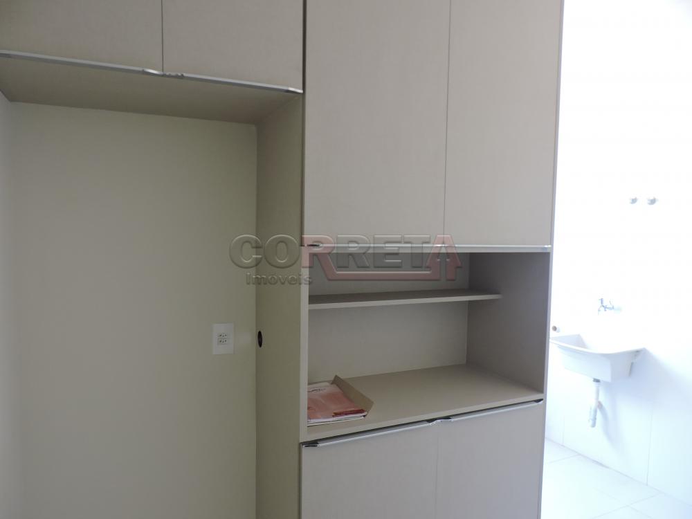 Alugar Apartamento / Padr&atilde;o em Ara&ccedil;atuba R$ 1.800,00 - Foto 4
