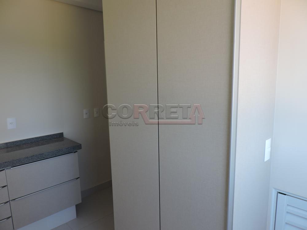 Alugar Apartamento / Padr&atilde;o em Ara&ccedil;atuba R$ 1.800,00 - Foto 8