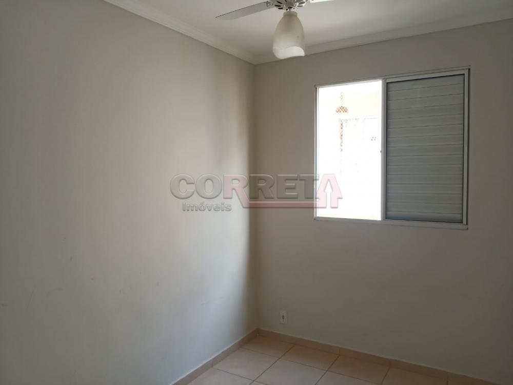 Alugar Apartamento / Padr&atilde;o em Ara&ccedil;atuba R$ 589,27 - Foto 9