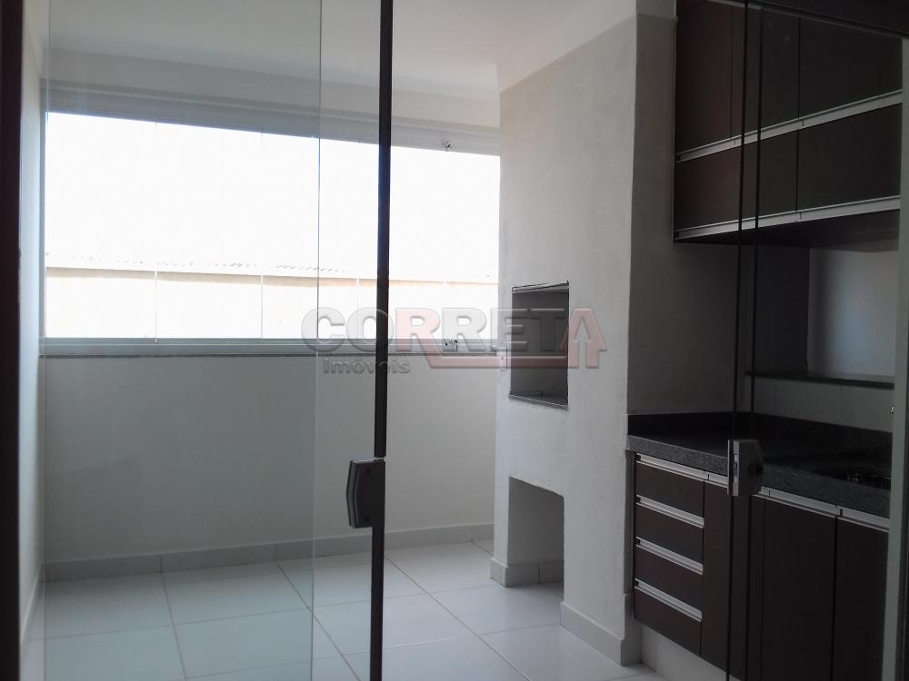Alugar Apartamento / Padr&atilde;o em Ara&ccedil;atuba R$ 2.800,00 - Foto 3
