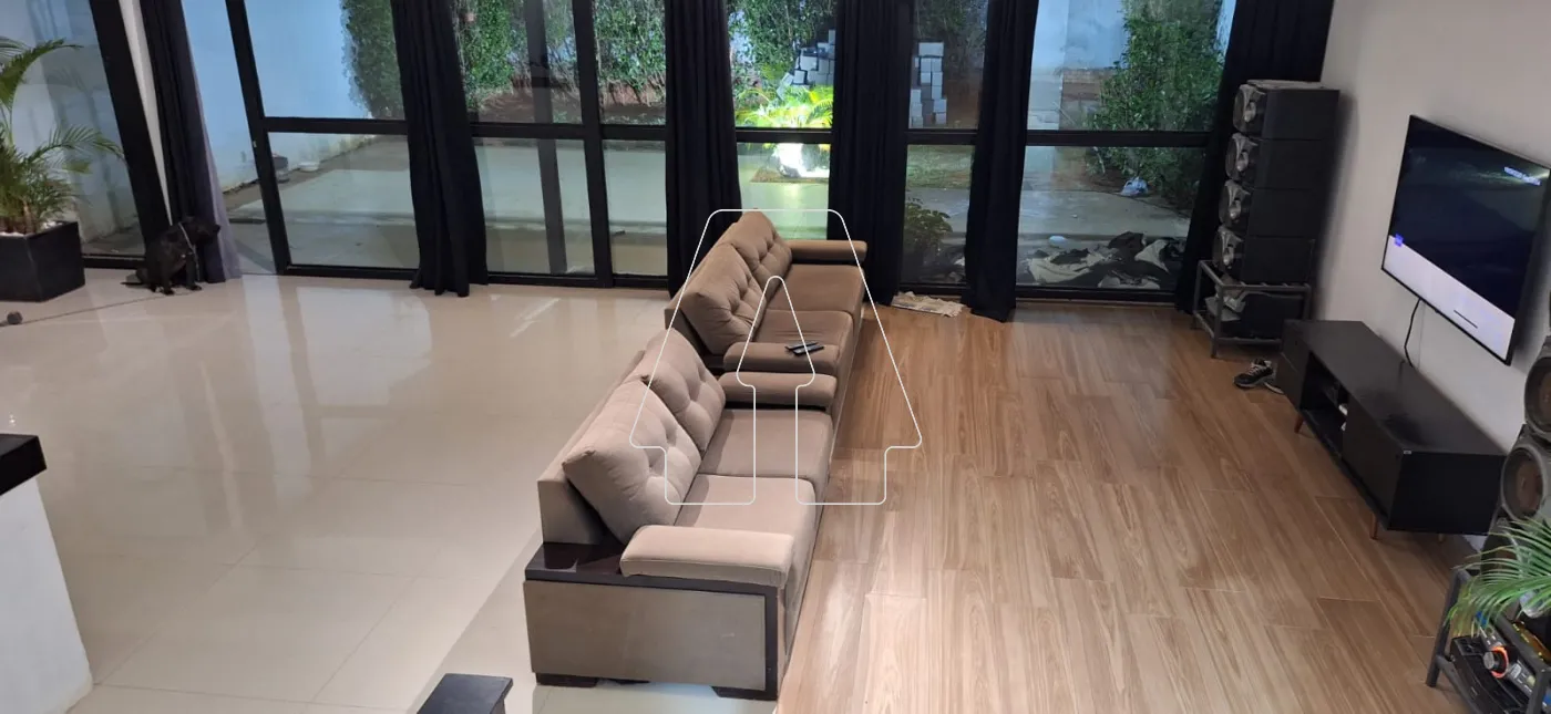 Comprar Casa / Sobrado em Ara&ccedil;atuba R$ 590.000,00 - Foto 3
