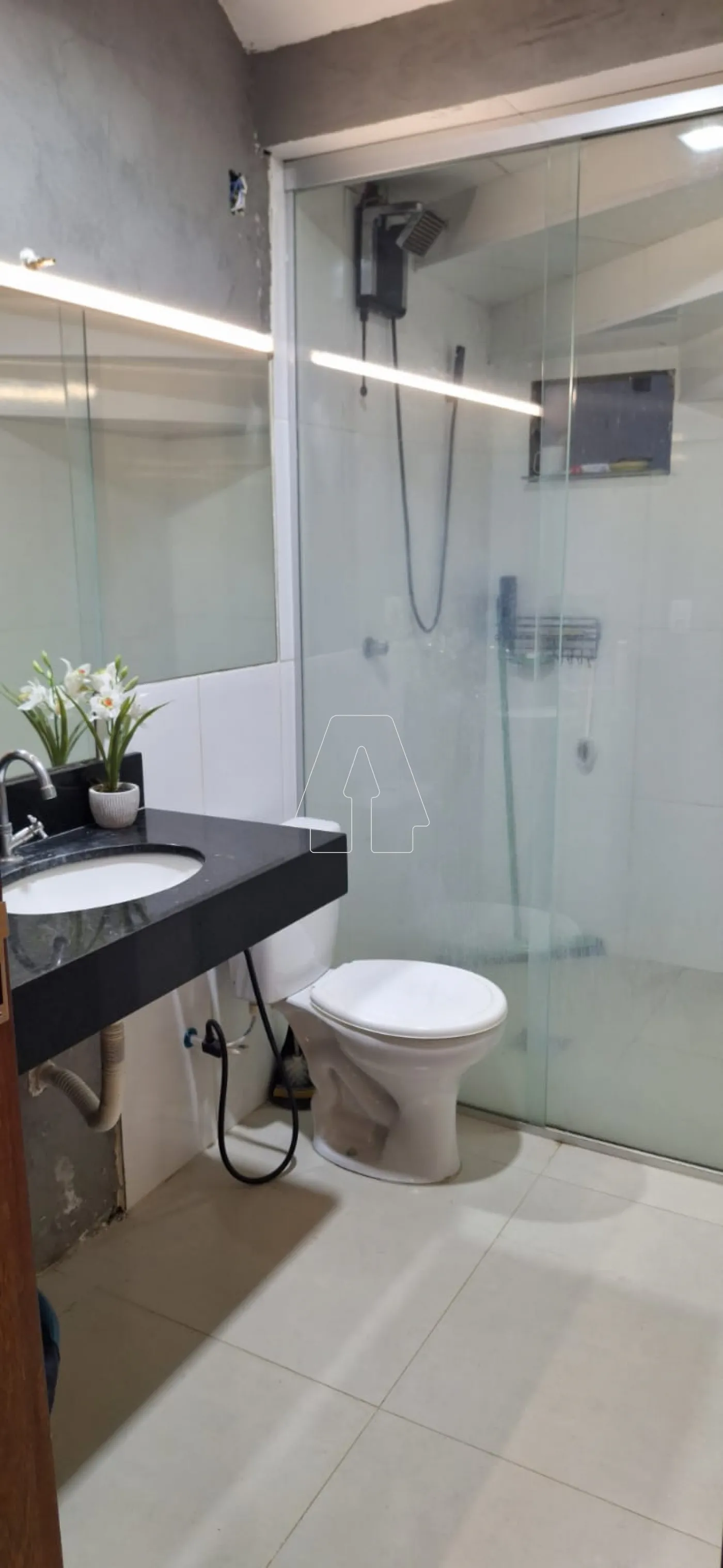 Comprar Casa / Sobrado em Ara&ccedil;atuba R$ 590.000,00 - Foto 11