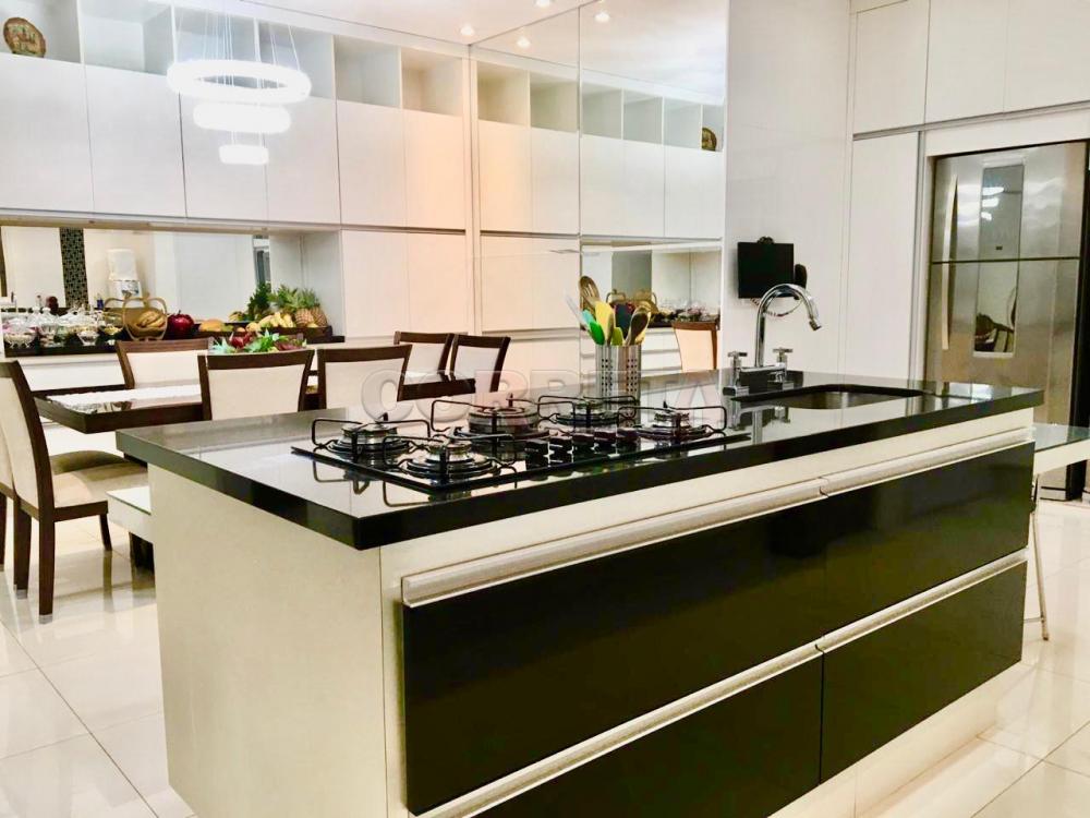 Comprar Casa / Residencial em Ara&ccedil;atuba R$ 1.750.000,00 - Foto 5
