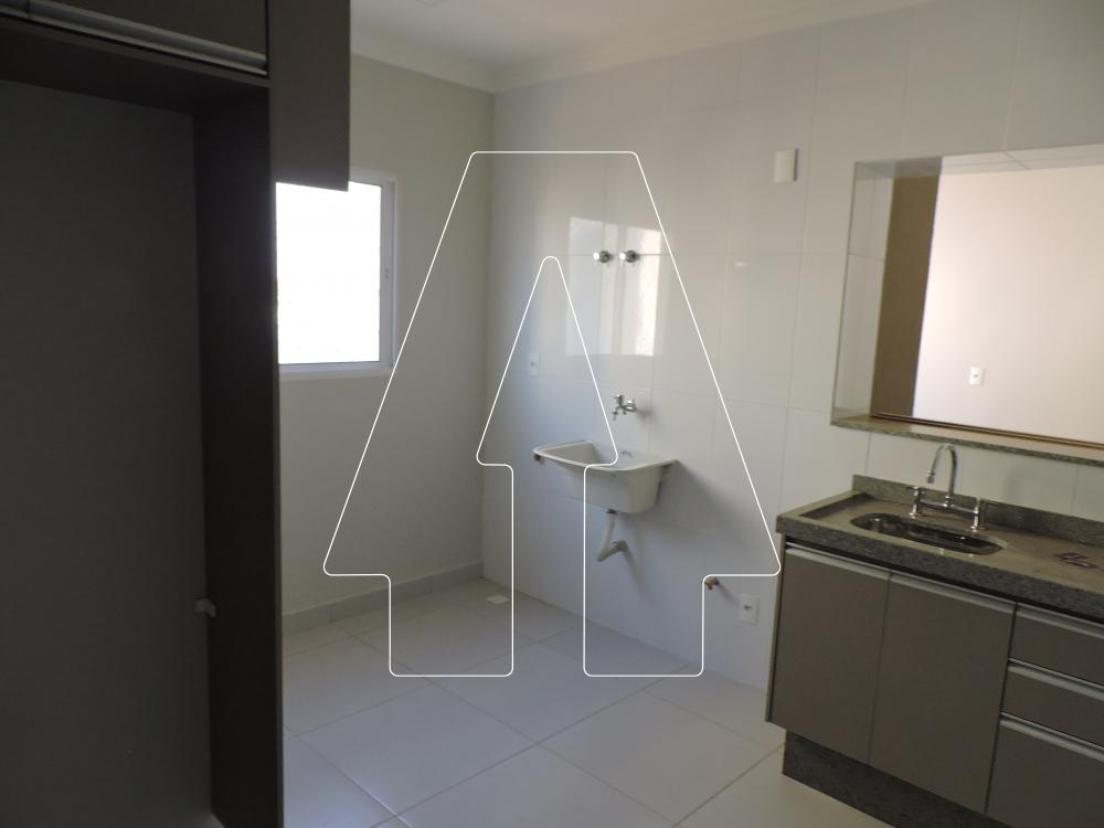 Alugar Apartamento / Padr&atilde;o em Ara&ccedil;atuba R$ 2.000,00 - Foto 3