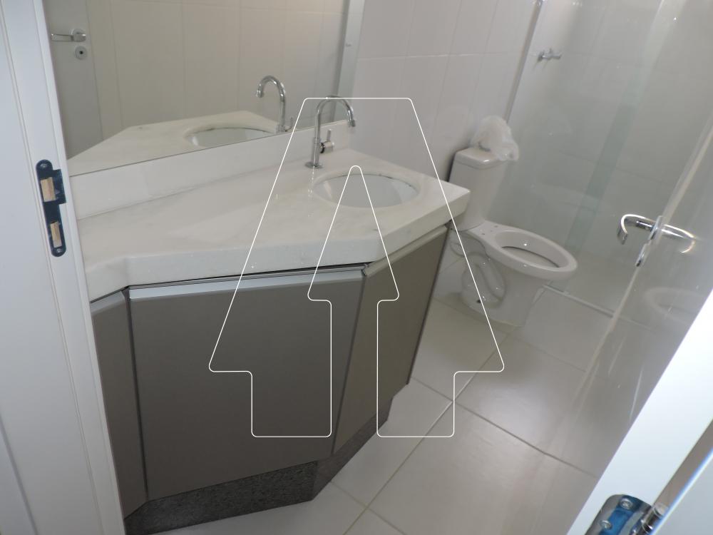 Alugar Apartamento / Padr&atilde;o em Ara&ccedil;atuba R$ 2.000,00 - Foto 4
