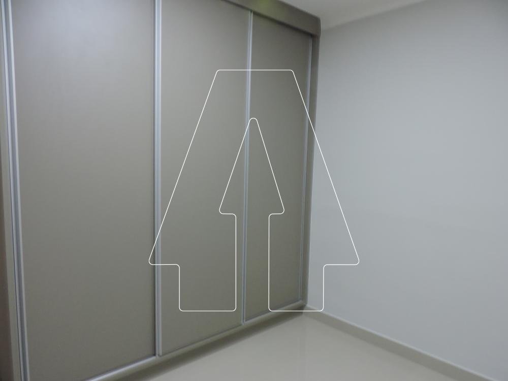 Alugar Apartamento / Padr&atilde;o em Ara&ccedil;atuba R$ 2.000,00 - Foto 6