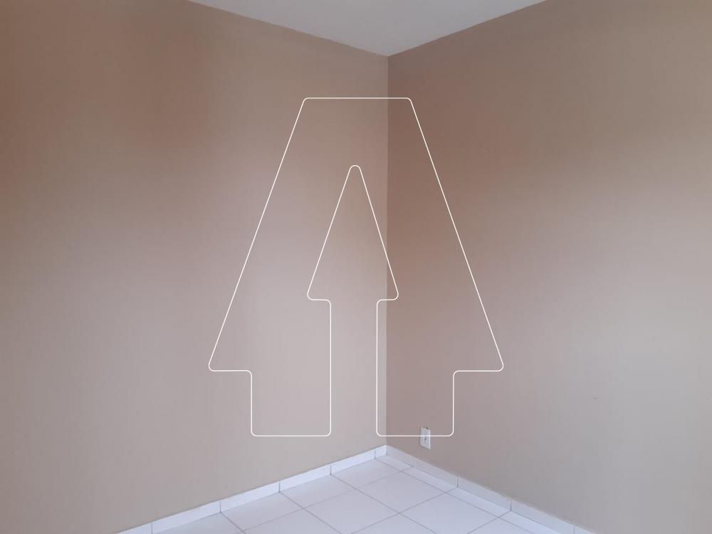 Alugar Apartamento / Padr&atilde;o em Ara&ccedil;atuba R$ 600,00 - Foto 3
