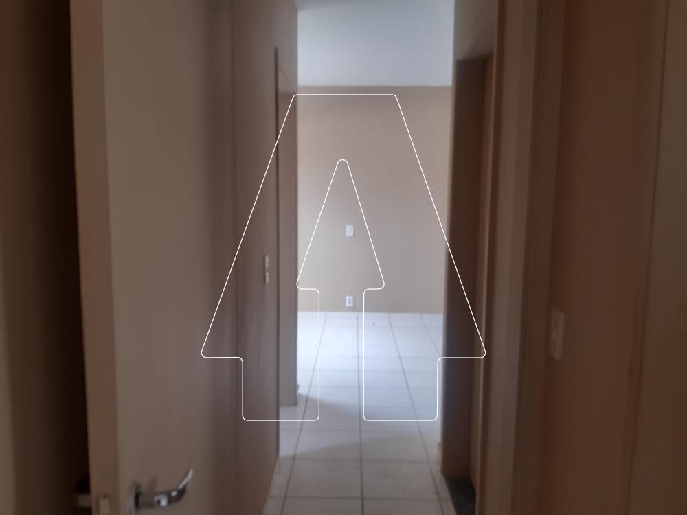 Alugar Apartamento / Padr&atilde;o em Ara&ccedil;atuba R$ 600,00 - Foto 5