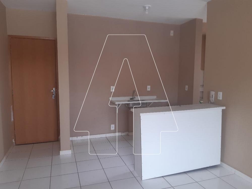 Alugar Apartamento / Padr&atilde;o em Ara&ccedil;atuba R$ 600,00 - Foto 8