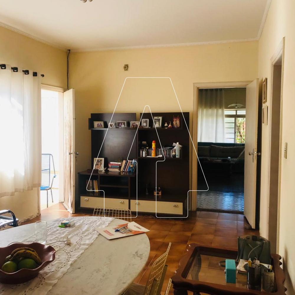 Comprar Casa / Residencial em Ara&ccedil;atuba R$ 650.000,00 - Foto 1