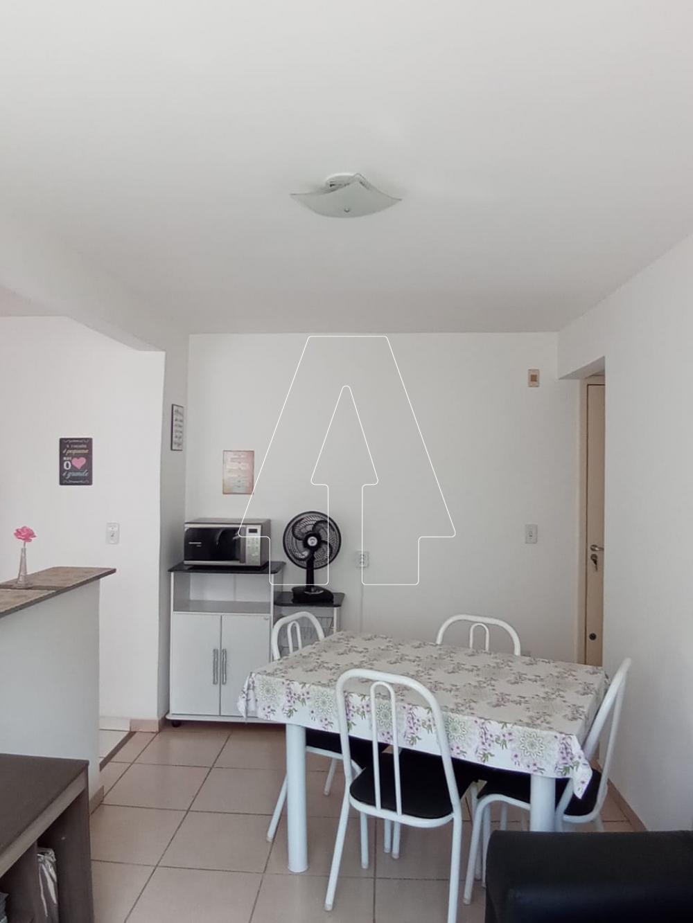 Alugar Apartamento / Padr&atilde;o em Ara&ccedil;atuba R$ 600,00 - Foto 2
