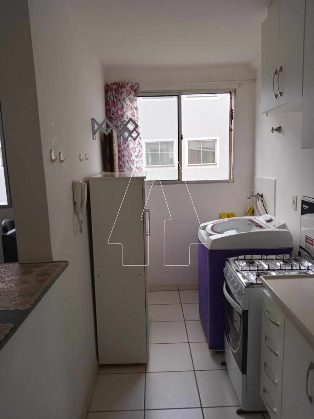 Alugar Apartamento / Padr&atilde;o em Ara&ccedil;atuba R$ 600,00 - Foto 4