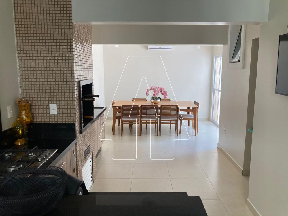 Alugar Casa / Condom&iacute;nio em Ara&ccedil;atuba R$ 4.300,00 - Foto 15