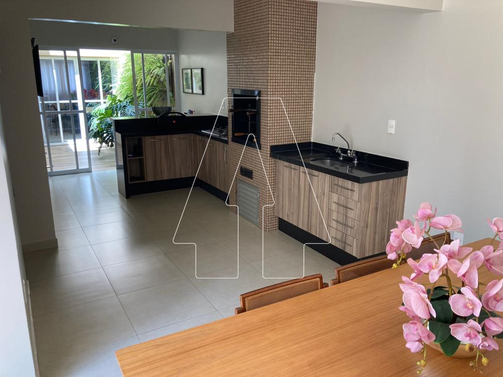 Alugar Casa / Condom&iacute;nio em Ara&ccedil;atuba R$ 4.300,00 - Foto 16