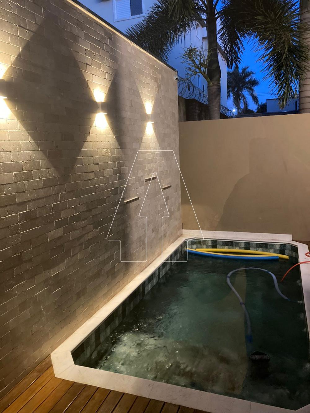 Alugar Casa / Condom&iacute;nio em Ara&ccedil;atuba R$ 4.300,00 - Foto 21
