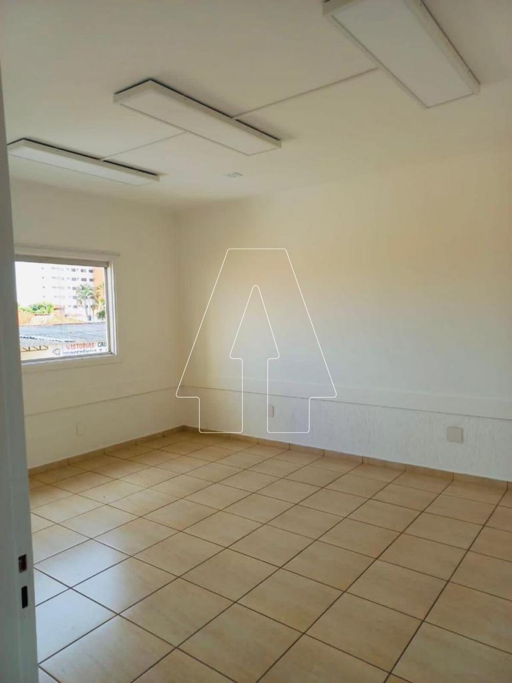 Alugar Casa / Sobrado em Ara&ccedil;atuba R$ 12.000,00 - Foto 12