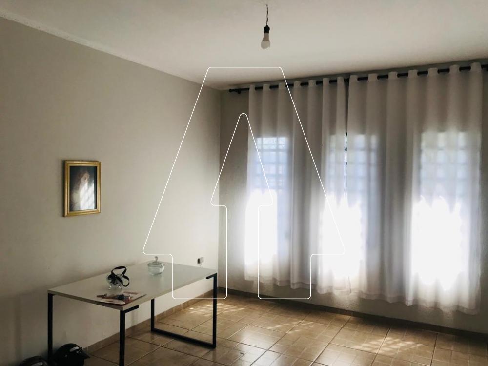 Comprar Casa / Residencial em Ara&ccedil;atuba R$ 300.000,00 - Foto 2