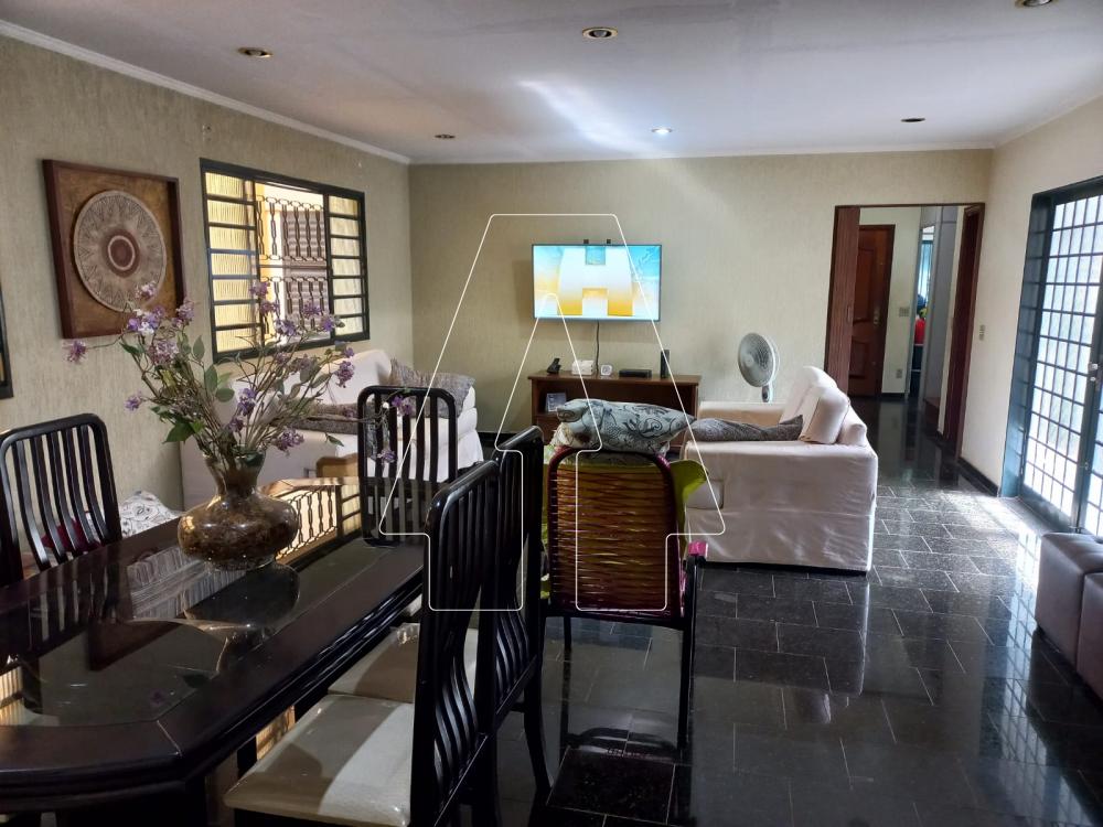Comprar Casa / Residencial em Ara&ccedil;atuba R$ 850.000,00 - Foto 1